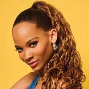 KIM KIMBLE 24" ALL DAY WAVES in MC1 Caviar